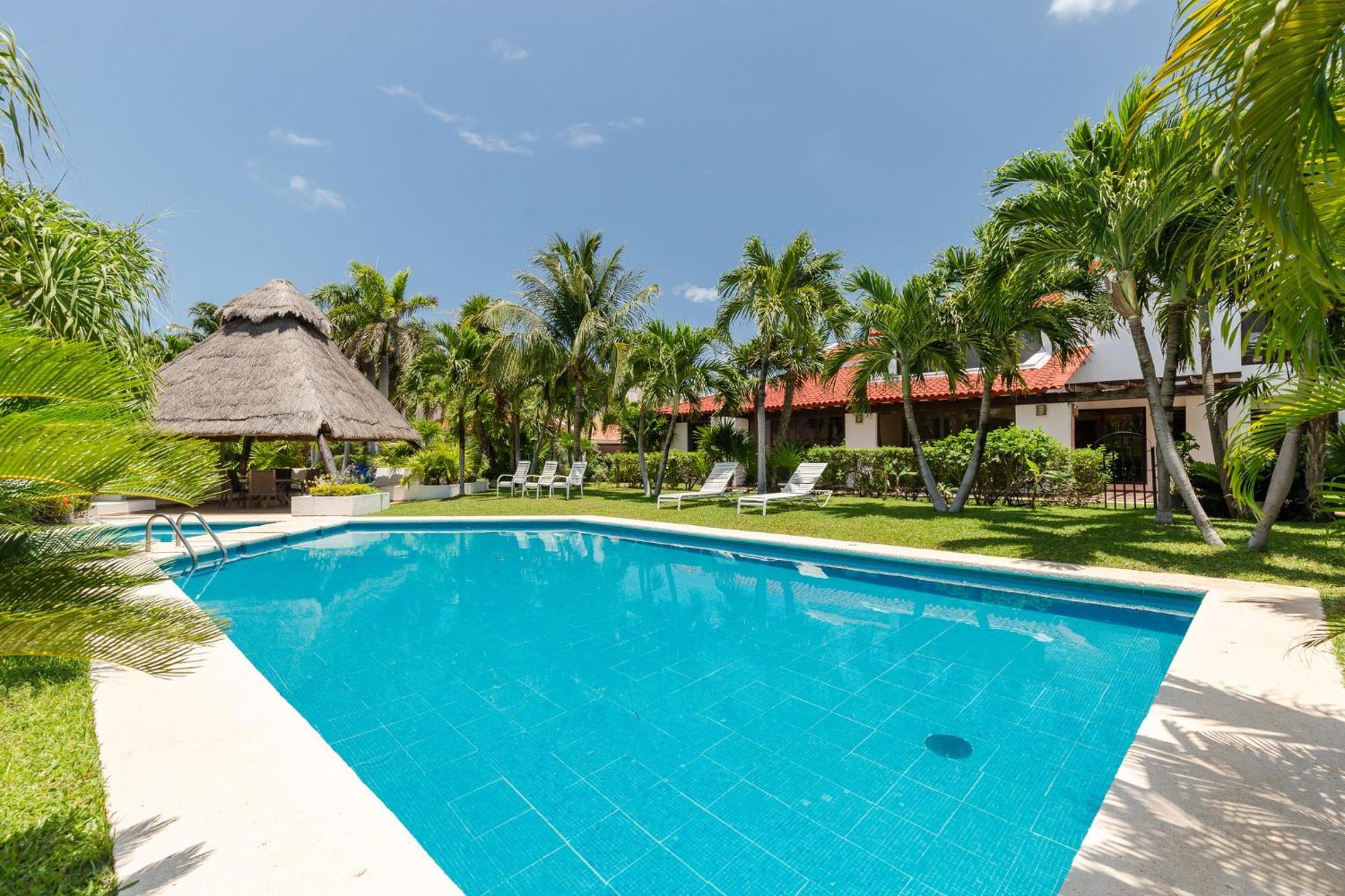 Apartamento Large House - Walking To - 10 Guests! Cancún